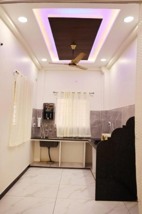 Geeta Hari luxury home stay